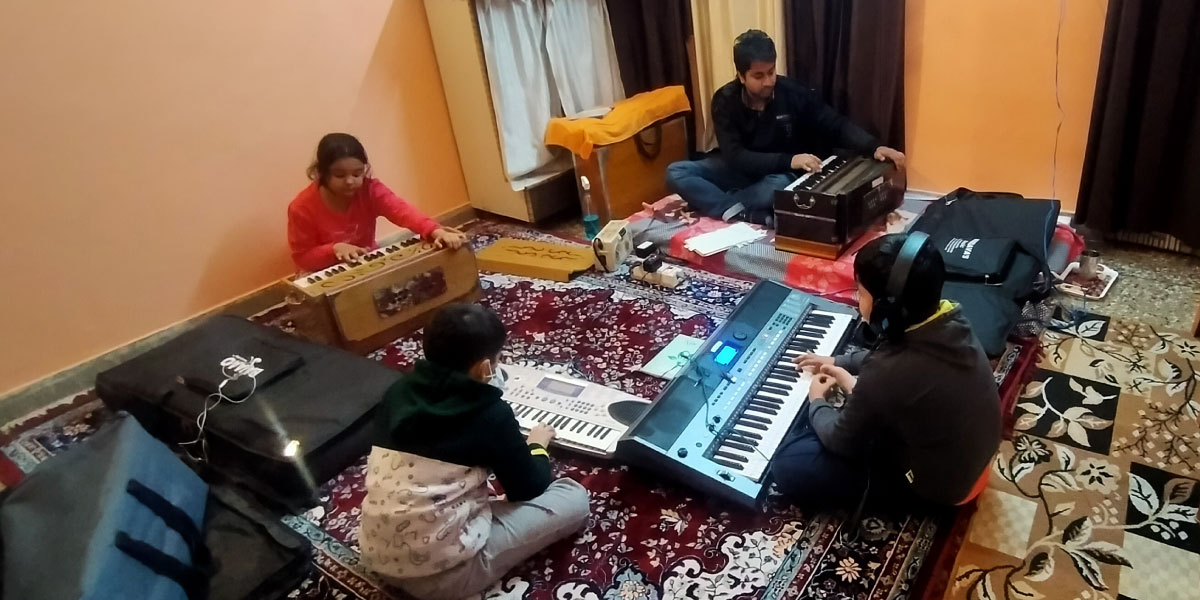 harmonium classes in ghaziabad
